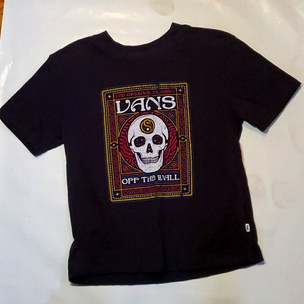 NWOT Vans skull t-shirt